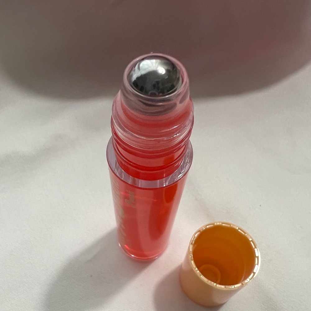 Beauty Creations Take Me Back Roller Gloss Set - Picture 6 of 10